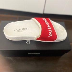 Valentino Slides